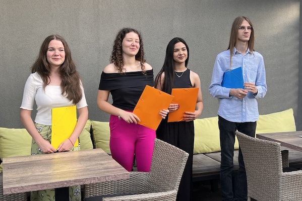 Klub privrednika novčano nagradio đake generacije srednjih škola u Gornjem Milanovcu